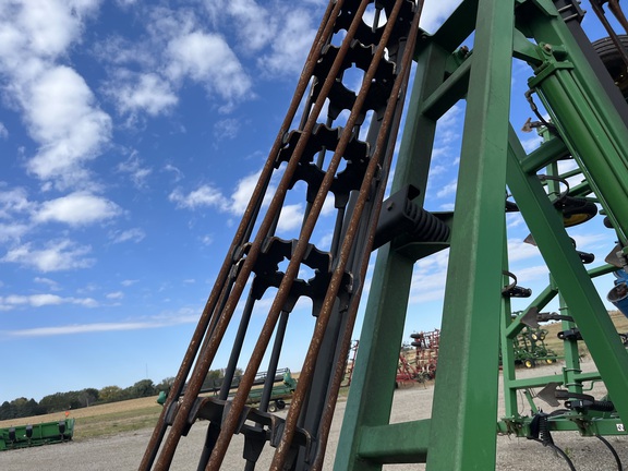 2010 John Deere 200 - Photo16