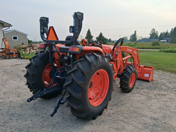 Photo of 2023 Kubota MX5400