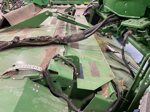 2024 John Deere W235R - Photo8