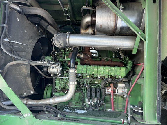 2024 John Deere W235R - Photo17