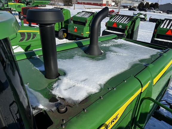 2024 John Deere W235R - Photo35