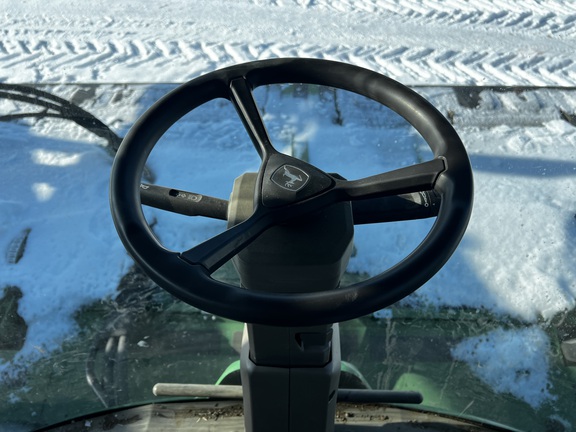 2024 John Deere W235R - Photo38