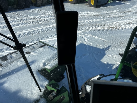 2024 John Deere W235R - Photo41