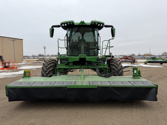 2024 John Deere W235R - Photo8