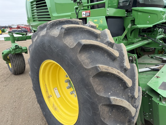 2024 John Deere W235R - Photo11