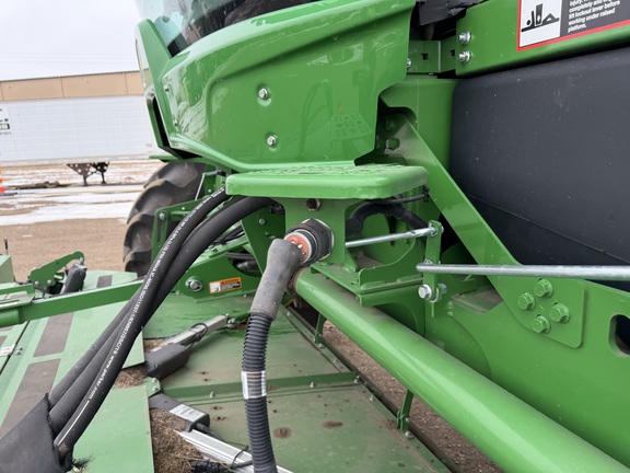 2024 John Deere W235R - Photo36
