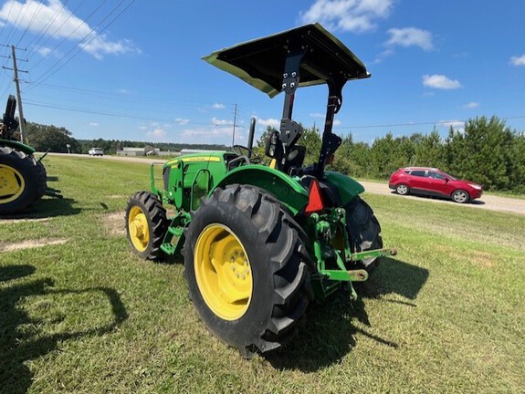 2019 John Deere 5045E Photo 5