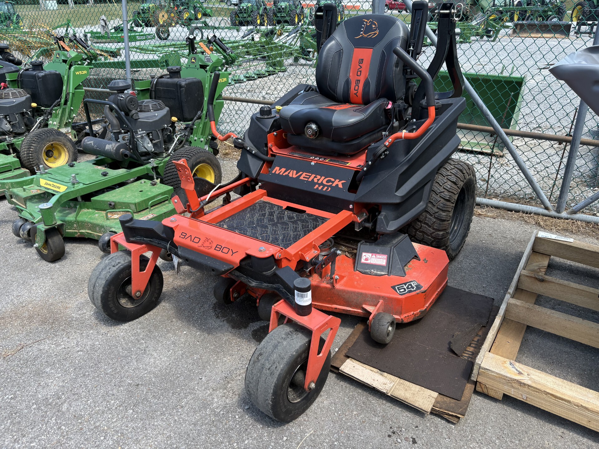 2022 Bad Boy Maverick HD54