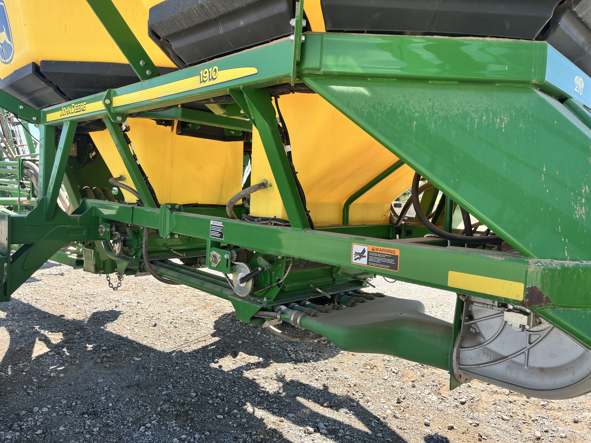 2012 John Deere 730 Image 12