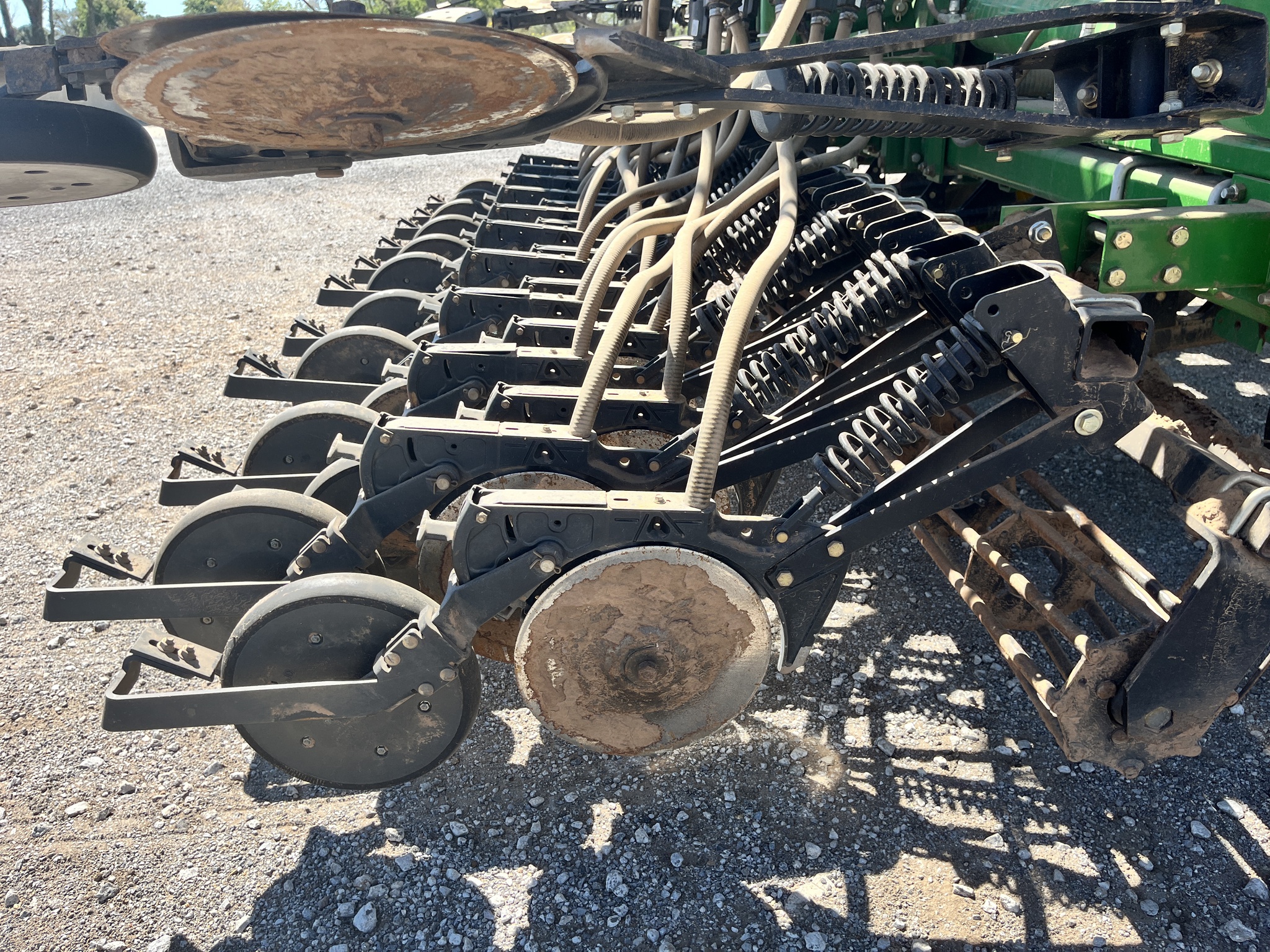 2012 John Deere 730 Image 24