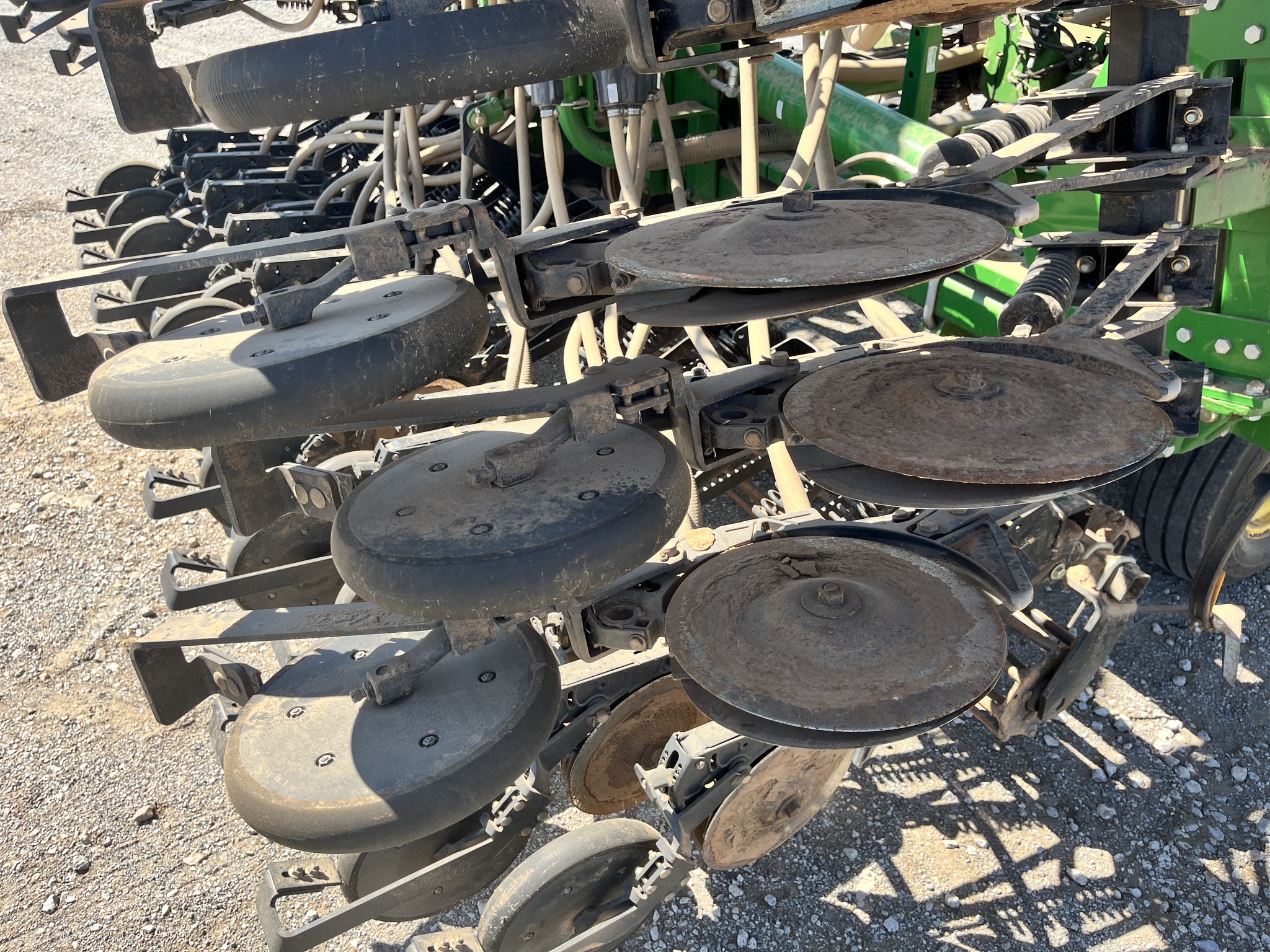 2012 John Deere 730 Image 25