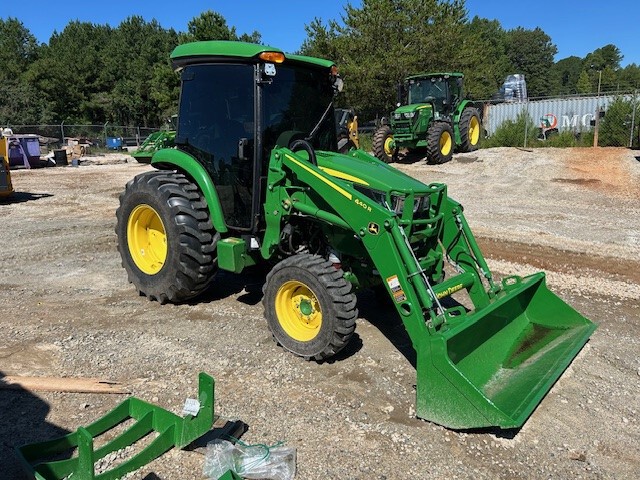 2024 John Deere 4075R Image 4