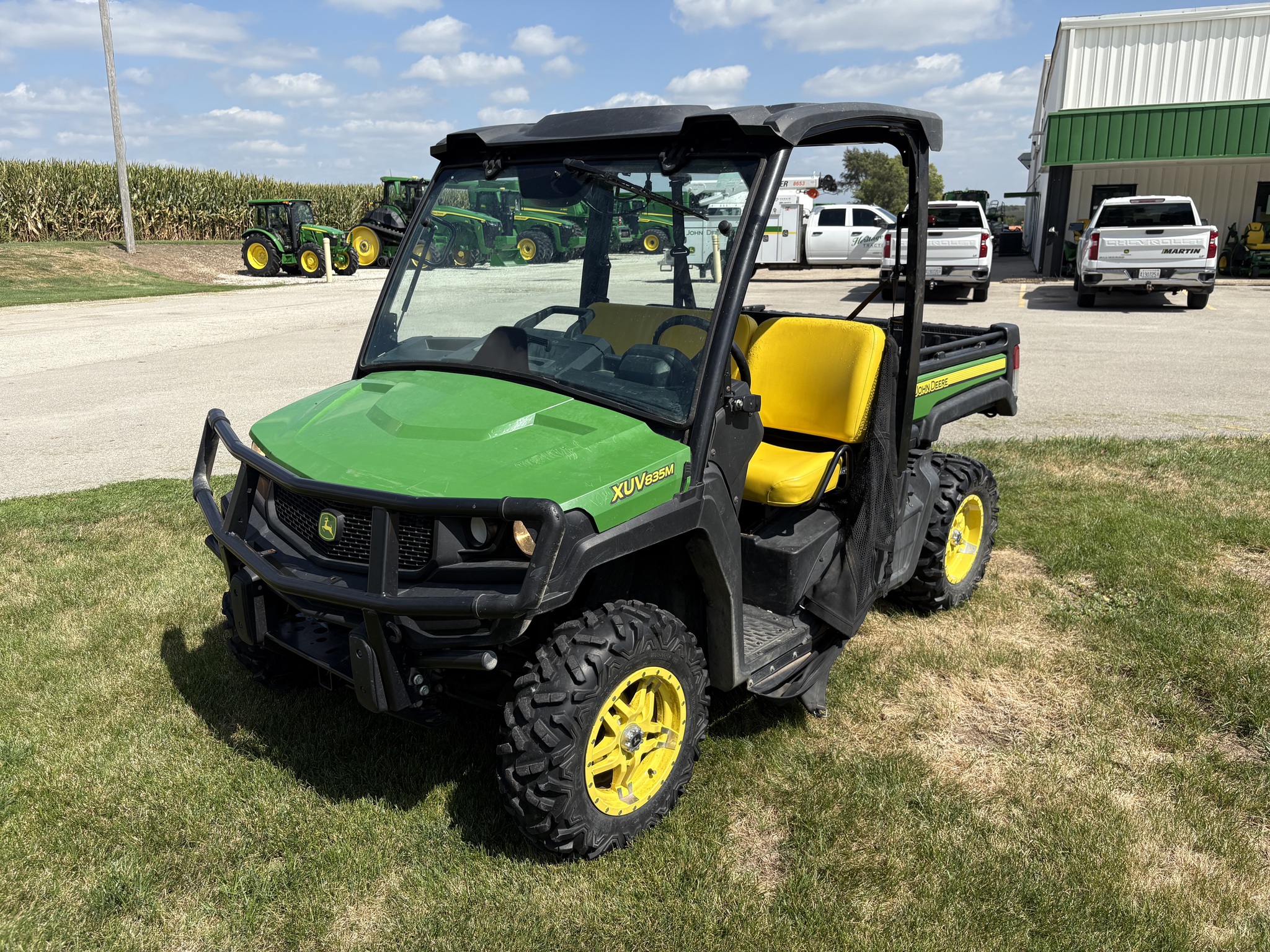  2020 John Deere XUV 835M at Heritage Tractor in Kewanee, IL
