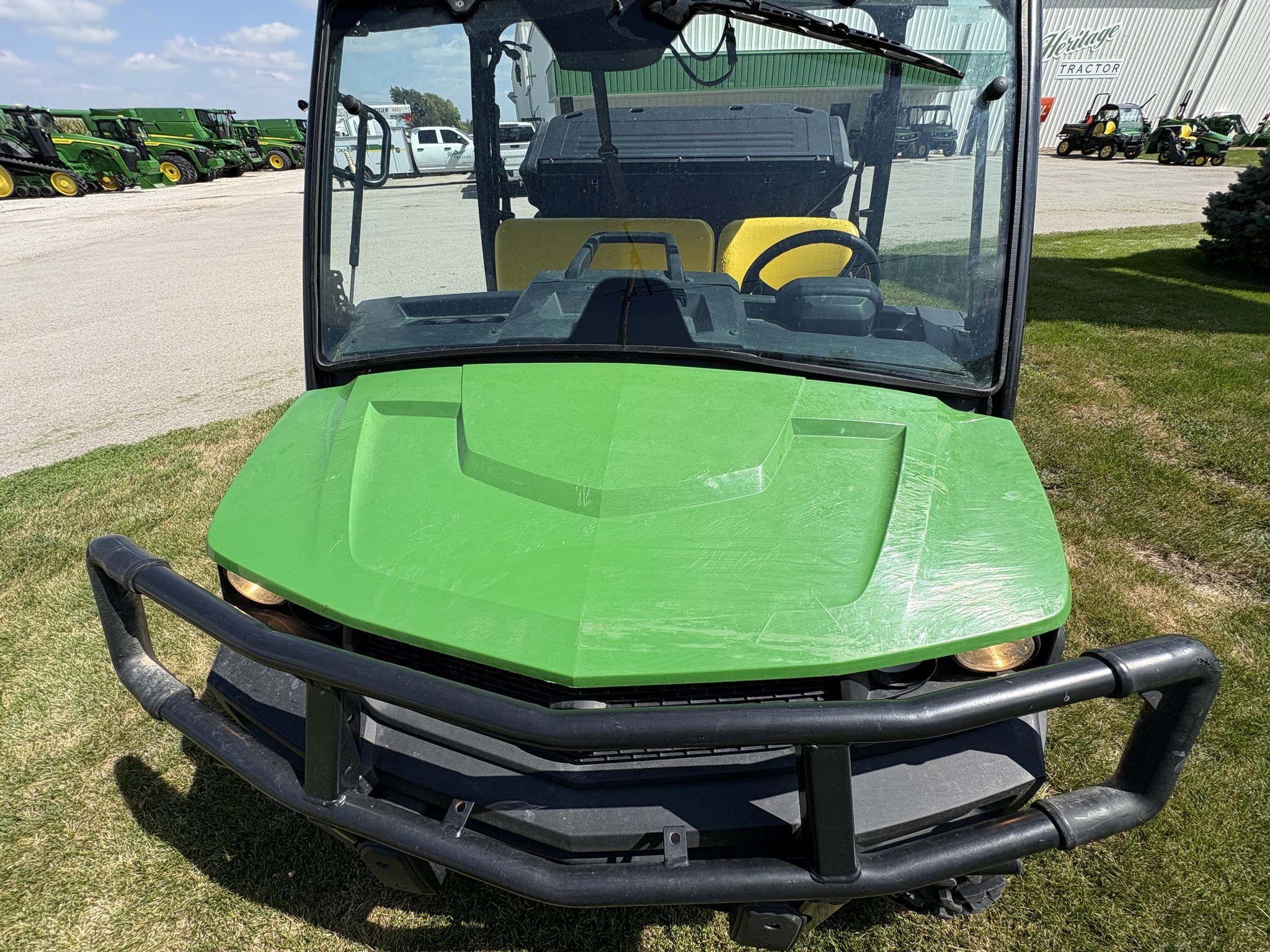  2020 John Deere XUV 835M at Heritage Tractor in Kewanee, IL