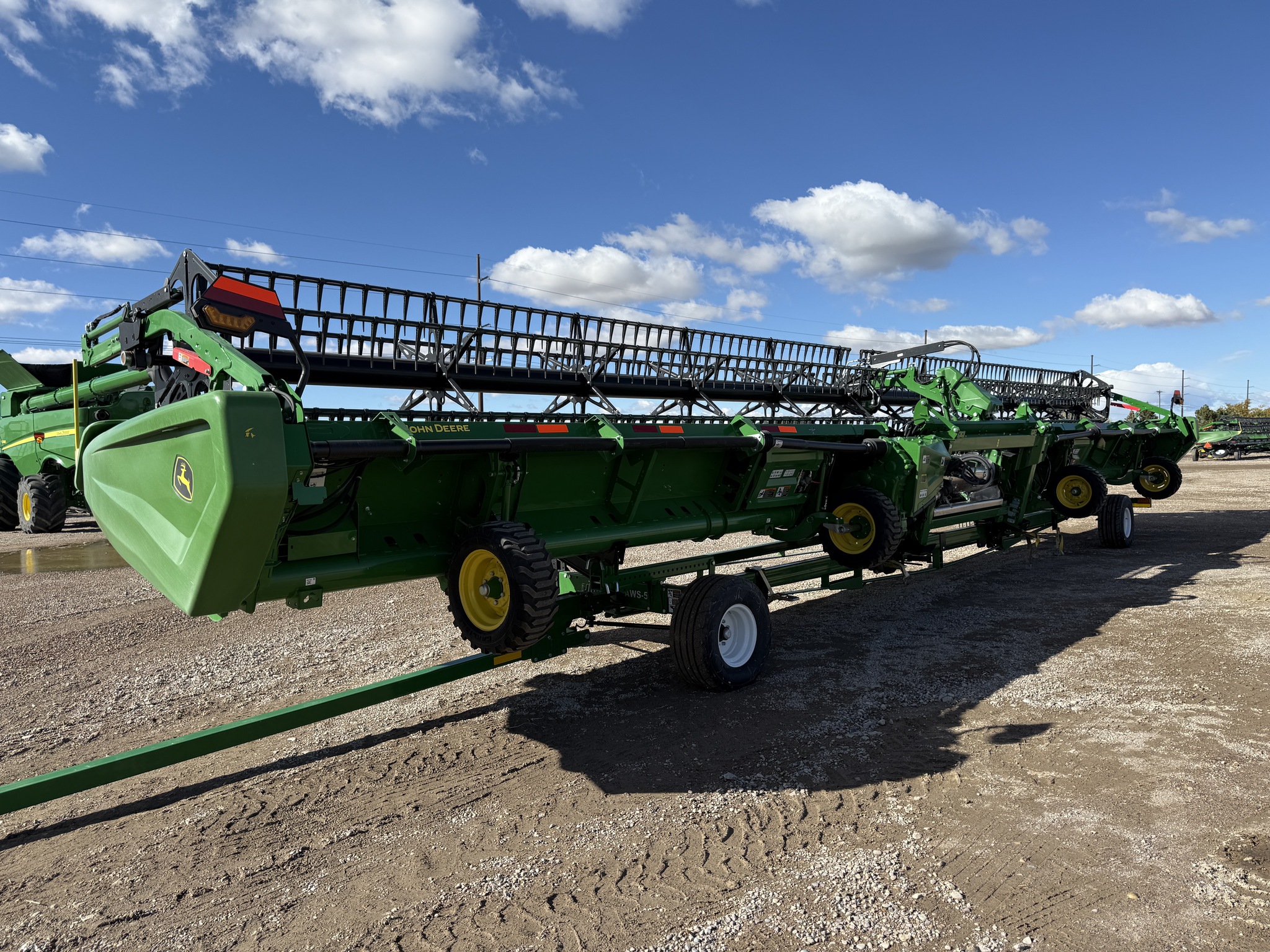 2023 John Deere HD50R Image 5