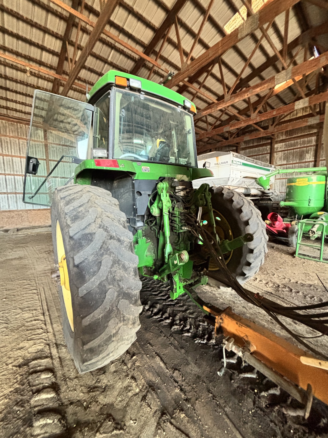 2001 John Deere 7810 Image 4