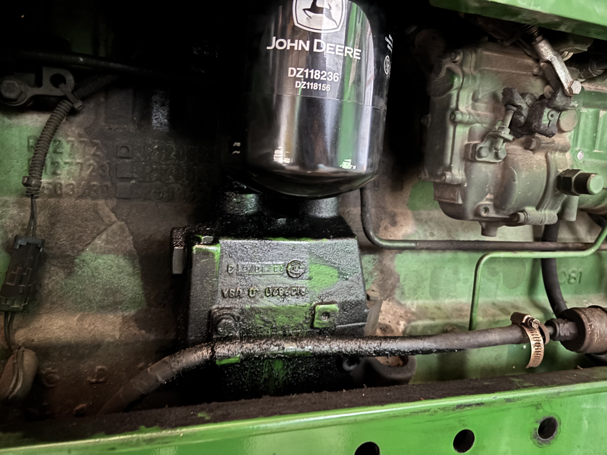 2001 John Deere 7810 Image 7