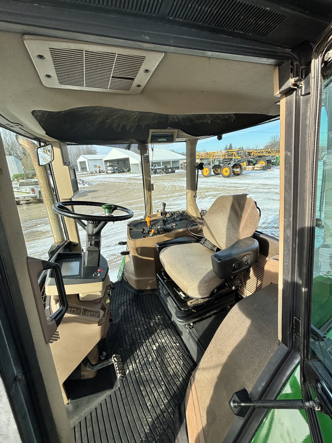 2001 John Deere 7810 Image 6