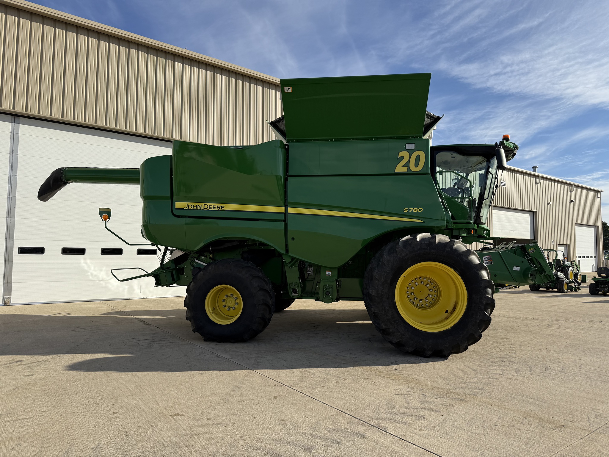 2020 John Deere S780 Image 2