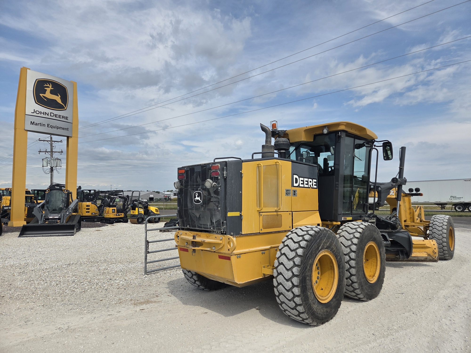 2010 John Deere 770G Image 5