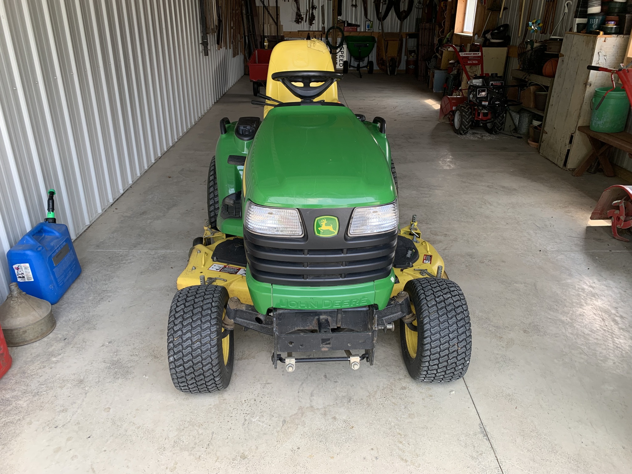 2012 John Deere X720 Image 1