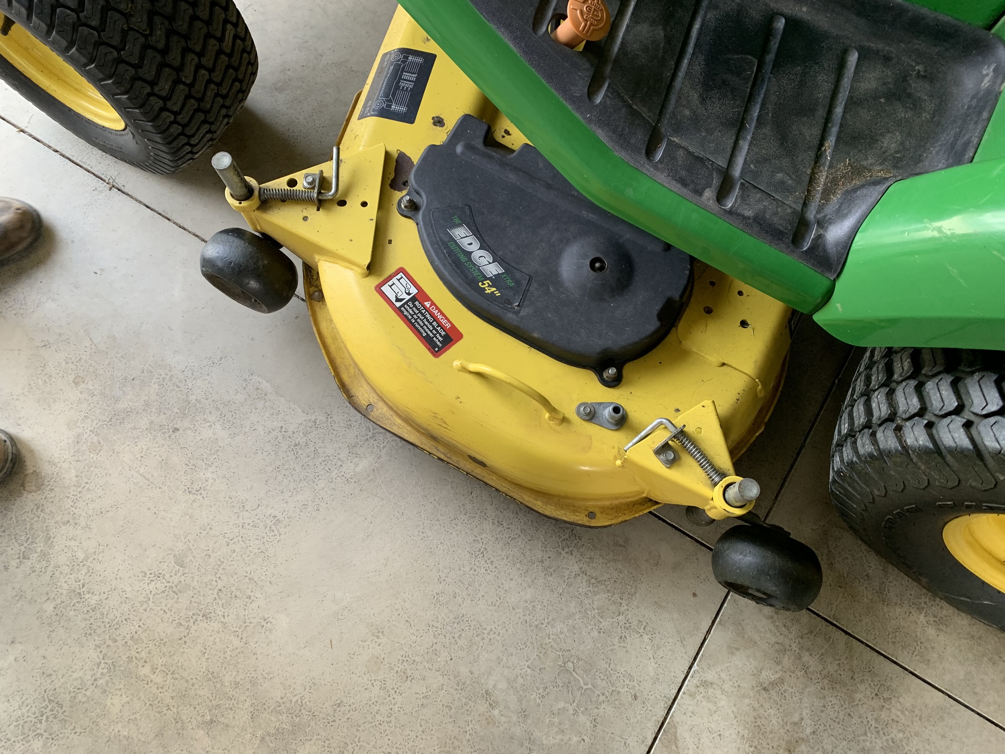 2012 John Deere X720 Image 11