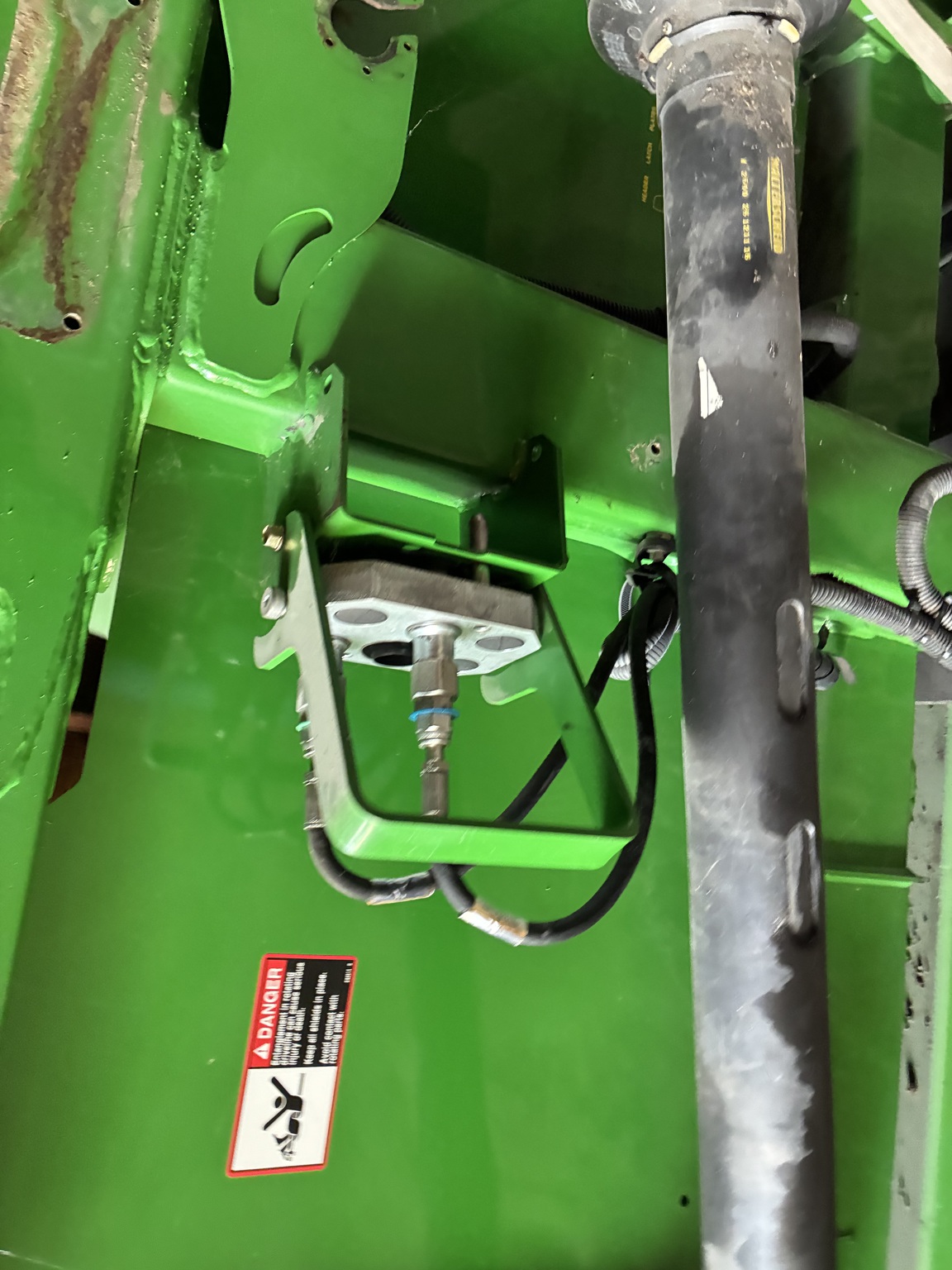 2013 John Deere 616C Image 9