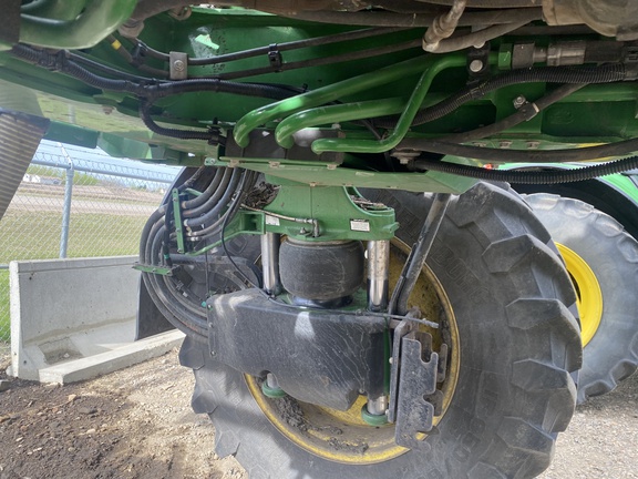 Used 2019 John Deere R4044 Self Propelled Sprayers at Horizon Ag & Turf in Lloydminster, AB - Photo9