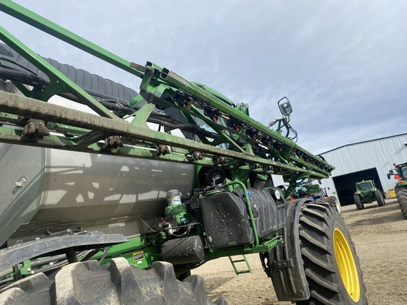Used 2019 John Deere R4044 Self Propelled Sprayers at Horizon Ag & Turf in Lloydminster, AB - Photo7