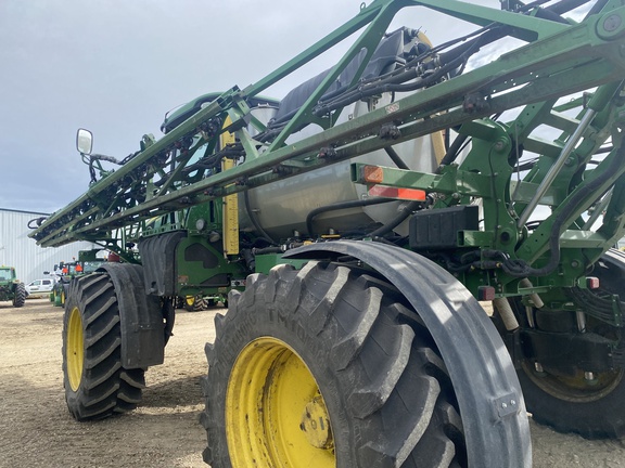 Used 2019 John Deere R4044 Self Propelled Sprayers at Horizon Ag & Turf in Lloydminster, AB - Photo3