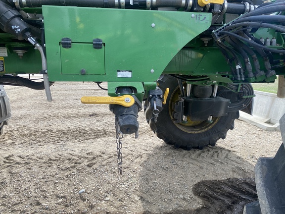 Used 2019 John Deere R4044 Self Propelled Sprayers at Horizon Ag & Turf in Lloydminster, AB - Photo10