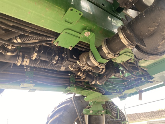 Used 2019 John Deere R4044 Self Propelled Sprayers at Horizon Ag & Turf in Lloydminster, AB - Photo5