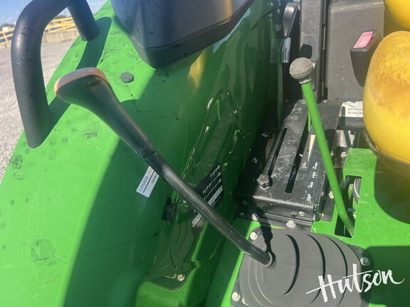 Photo of 2022 John Deere 5045E