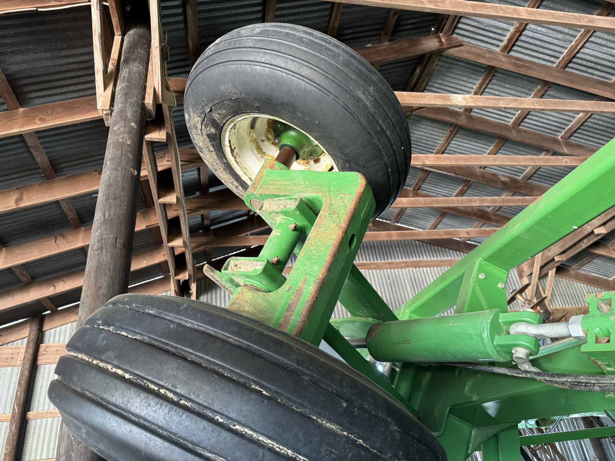 2013 John Deere 2720 Image 8
