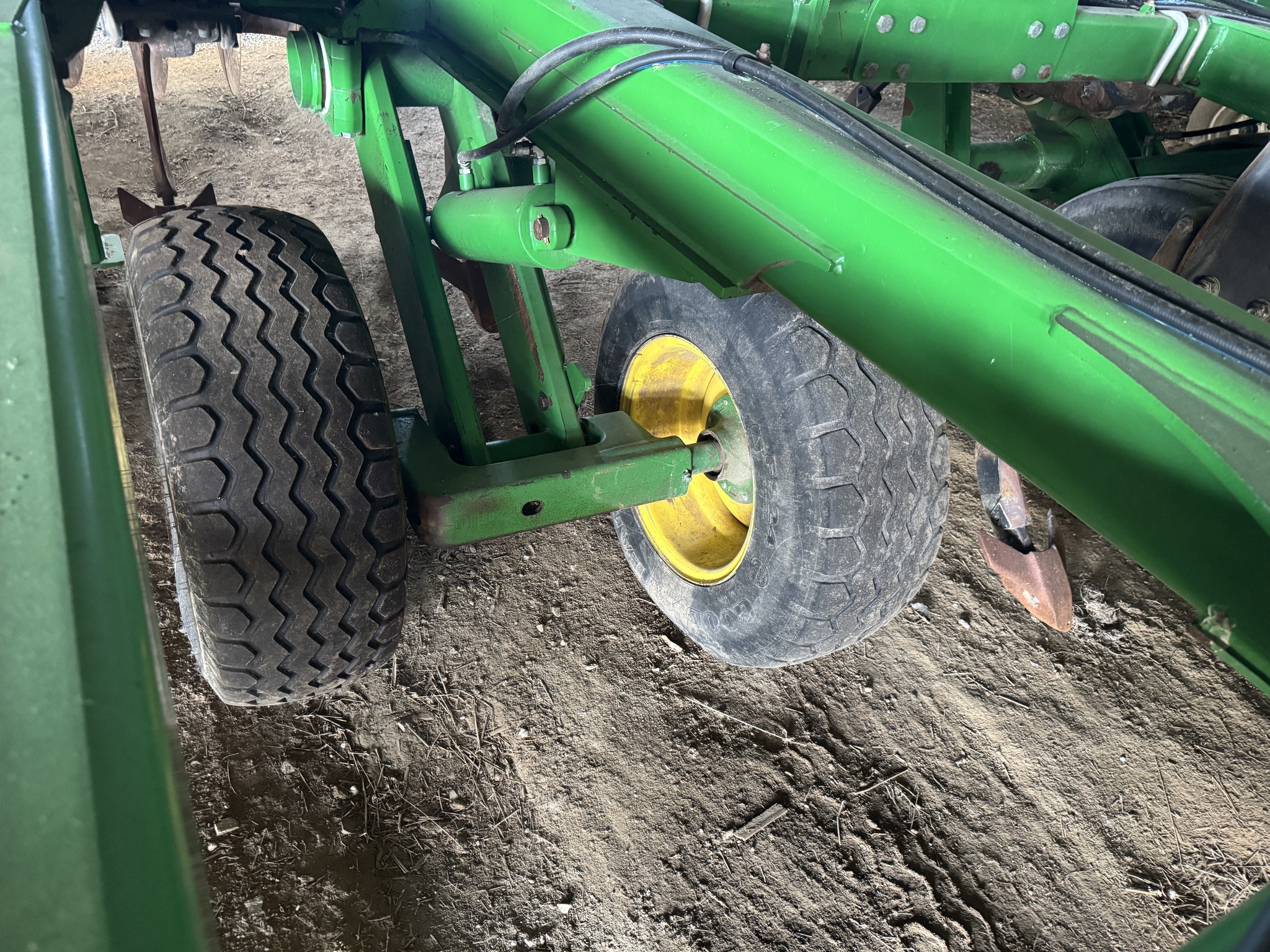2013 John Deere 2720 Image 7