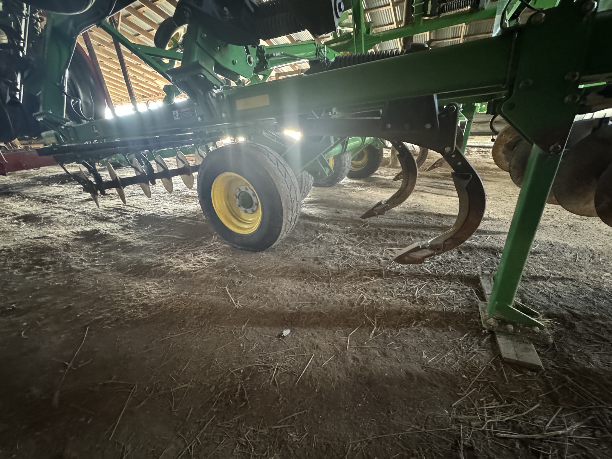 2013 John Deere 2720 Image 25