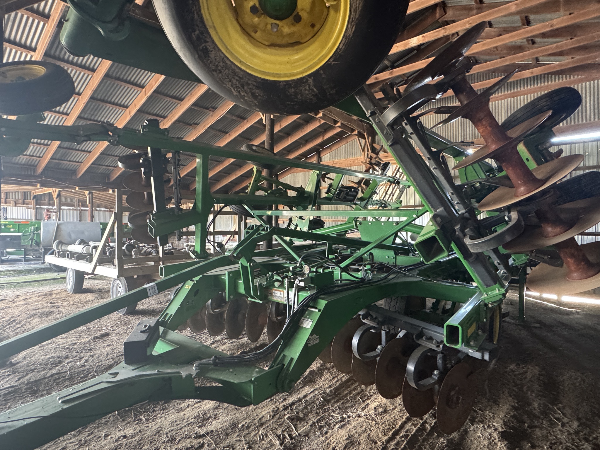 2013 John Deere 2720 Image 30