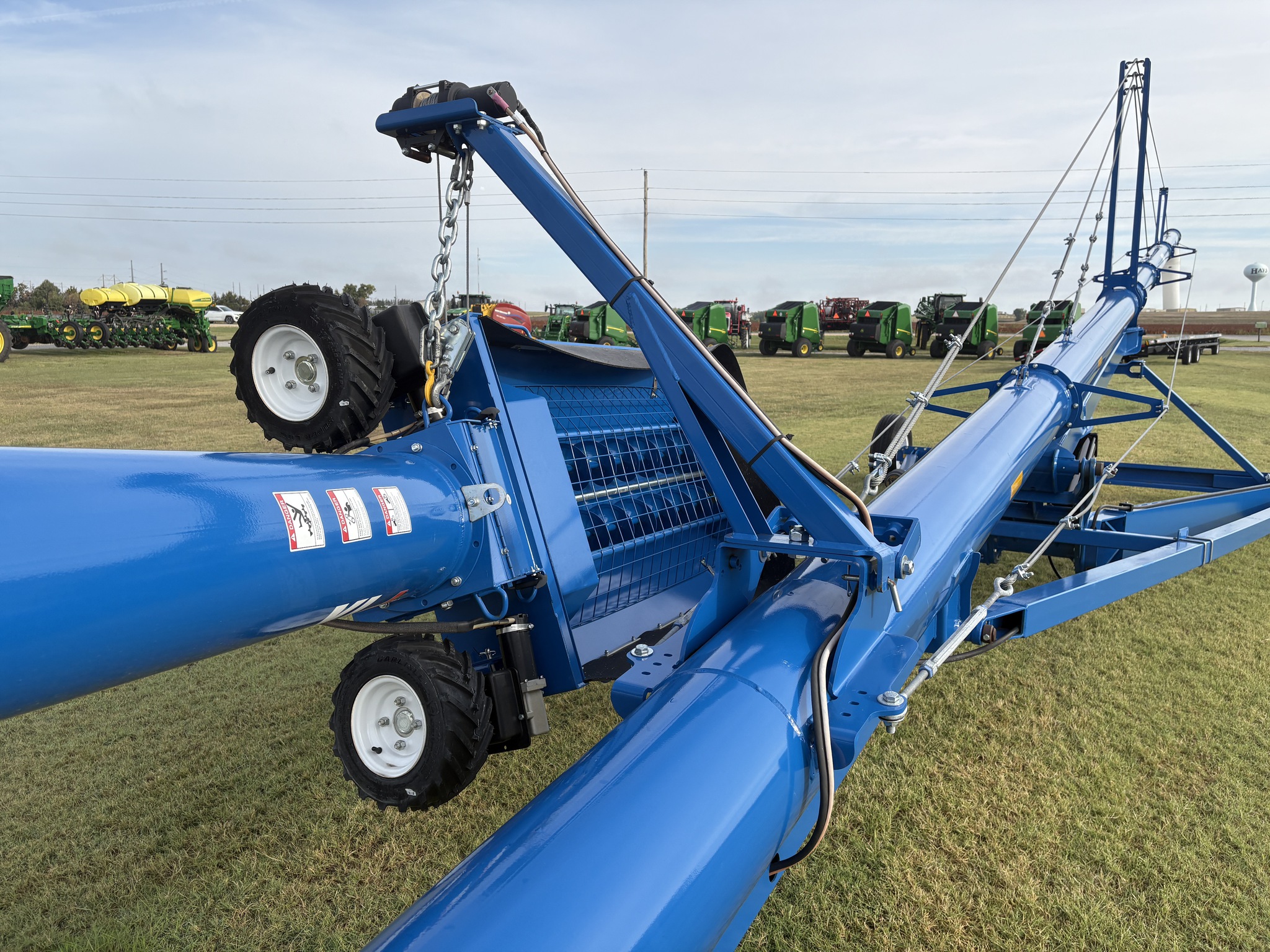 2023 Brandt 1390XL Image 9