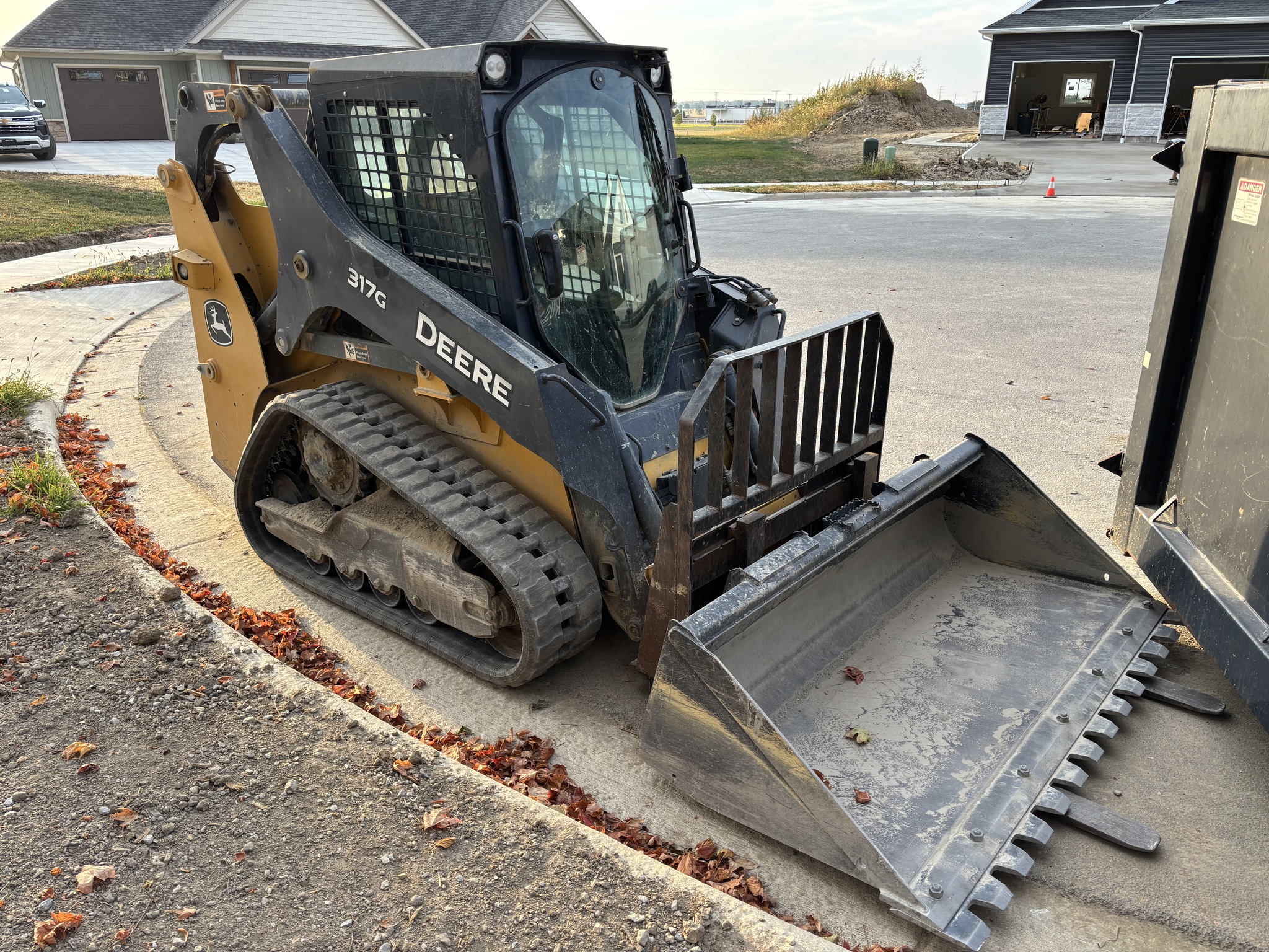 Used 2019 John Deere 317G Compact Track Loaders at Koenig Equipment in Anna, OH - PhotoXL2