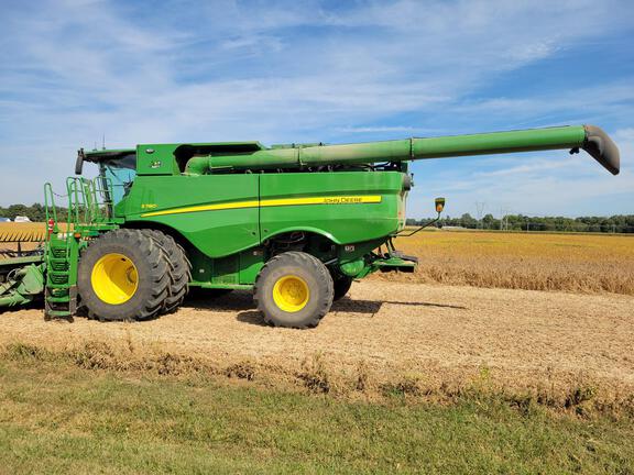 Photo of 2022 John Deere S780