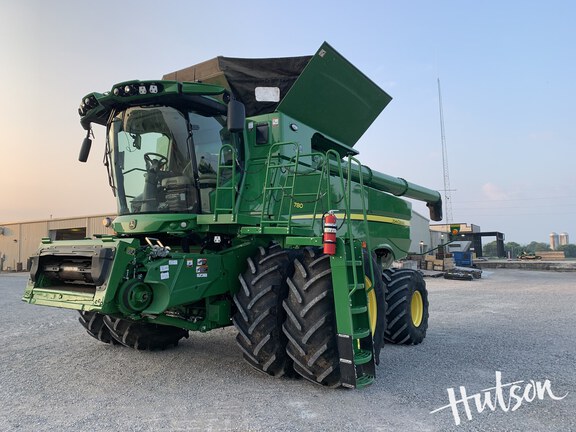 Photo of 2022 John Deere S780