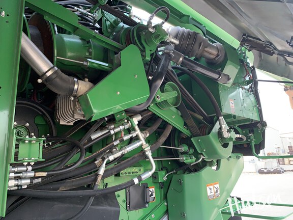 Photo of 2022 John Deere S780