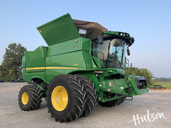 Photo of 2022 John Deere S780