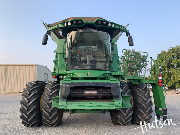 Photo of 2022 John Deere S780