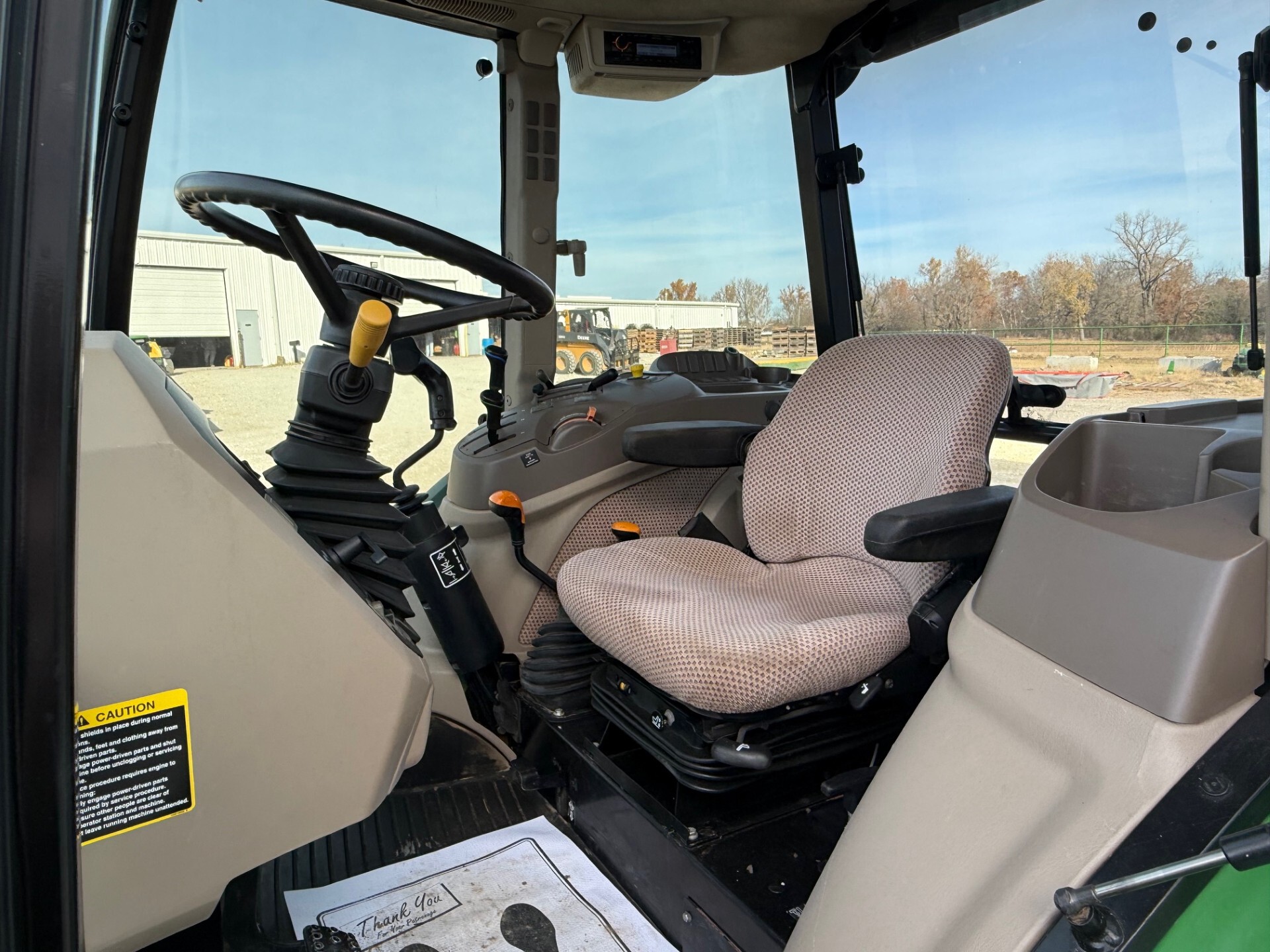 2015 John Deere 5100E Image 10