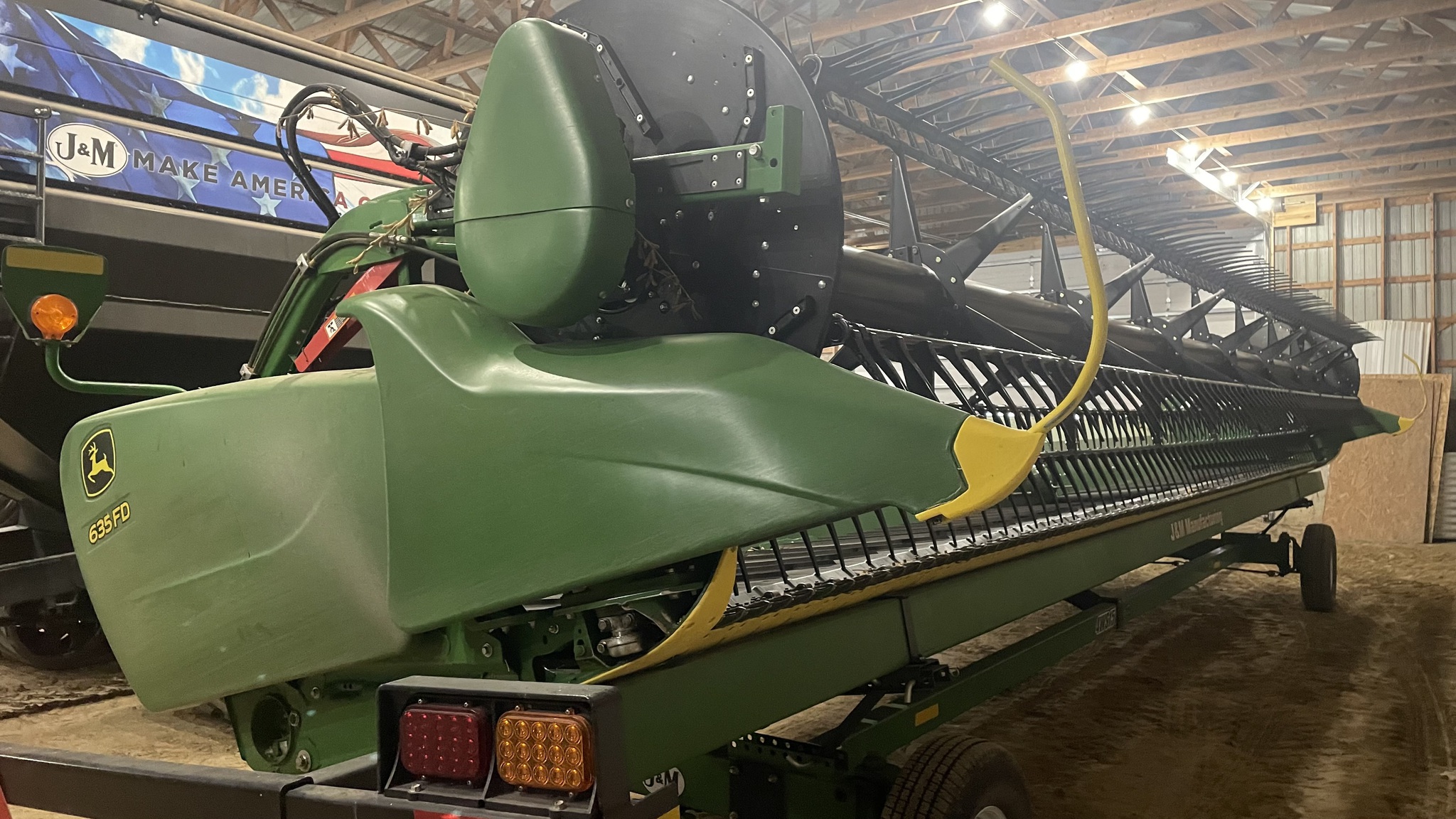 2018 John Deere 635FD Image 3