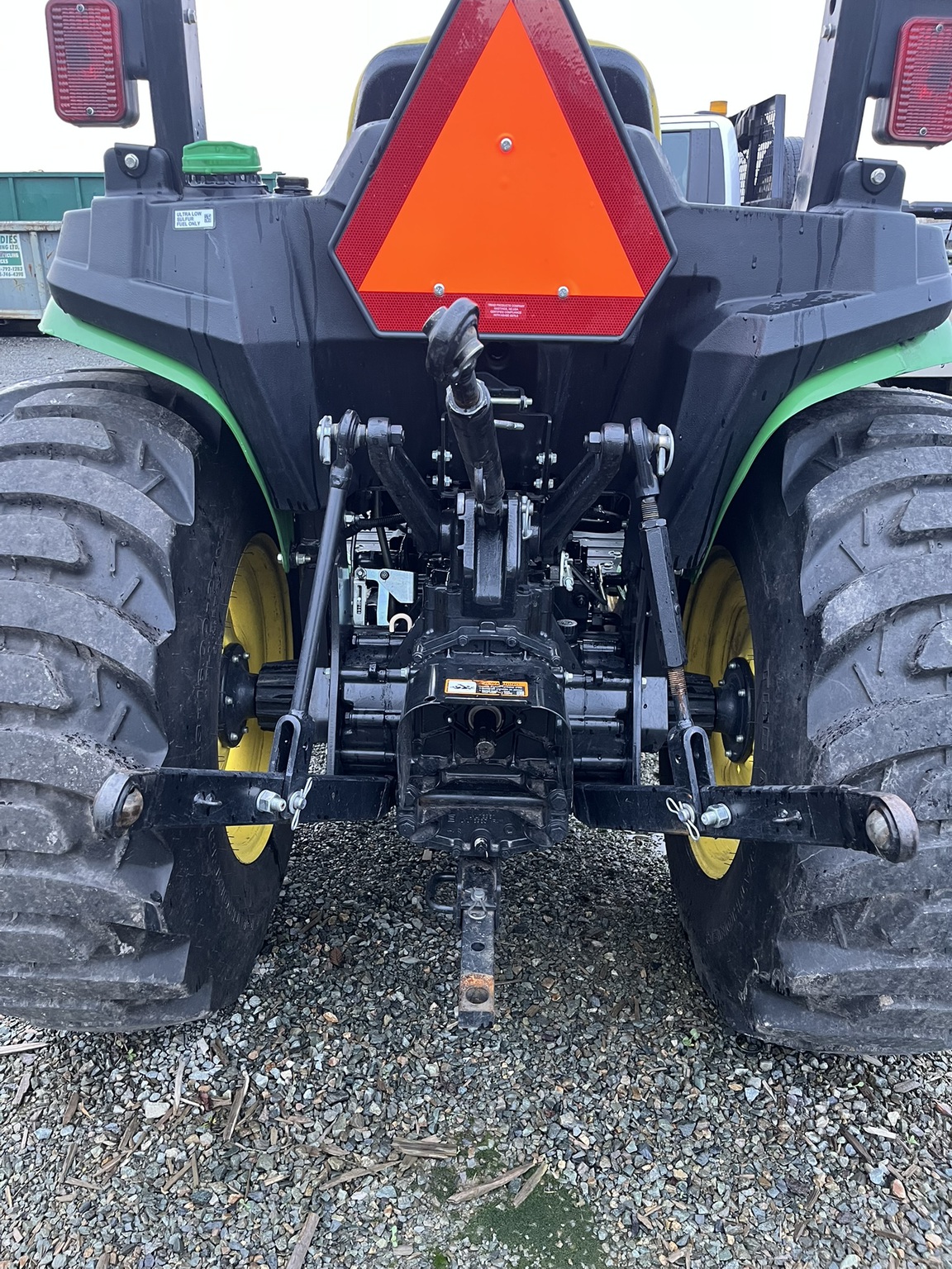 2023 John Deere 3038E Image 5