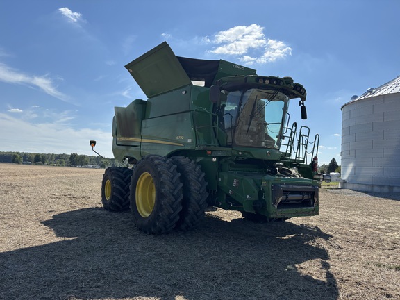 Used 2023 John Deere S770 Combines at Koenig Equipment in Oxford, OH - Photo2