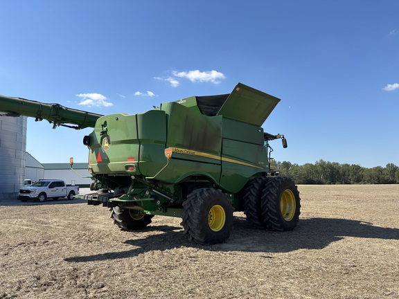 Used 2023 John Deere S770 Combines at Koenig Equipment in Oxford, OH - Photo4