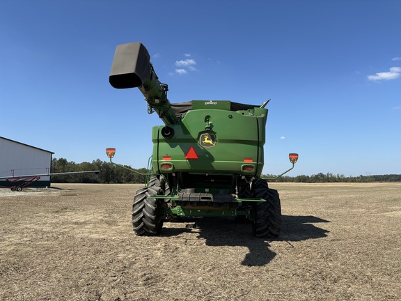 Used 2023 John Deere S770 Combines at Koenig Equipment in Oxford, OH - Photo5